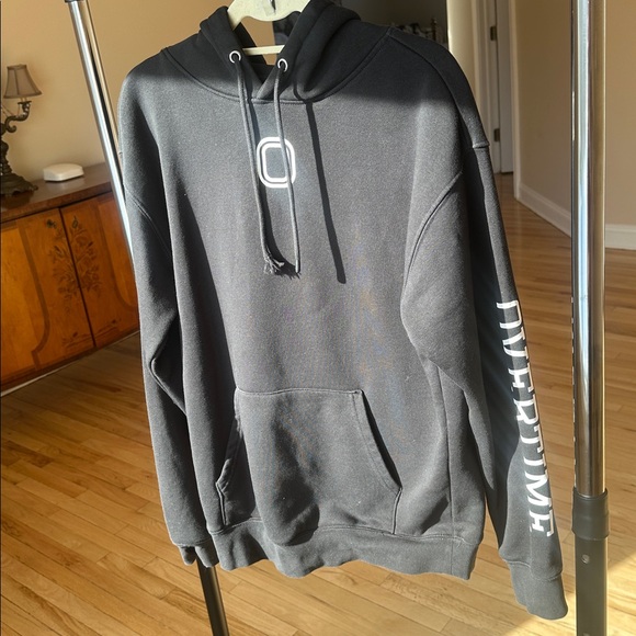 CLASSIC HOODIE - Picture 13 of 14